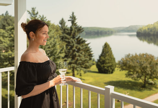 Auberge du Lac-à-l'Eau-Claire packages