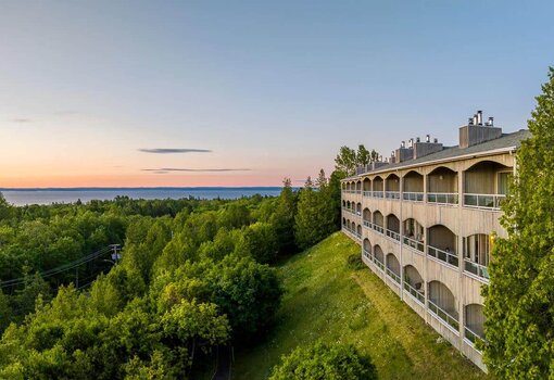 Auberge des Falaises packages