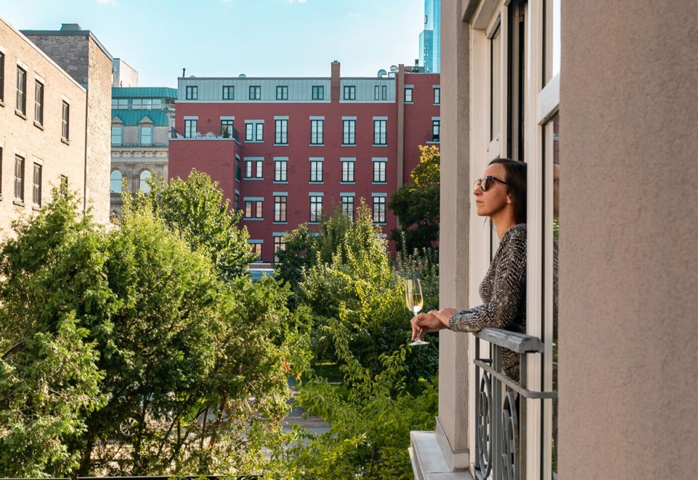 Hôtel Saint-Sulpice - Montreal - Romantic Getaway