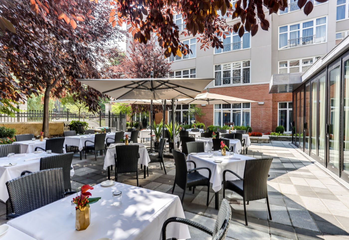 Hôtel Saint-Sulpice - Montréal - Terrasse restaurant