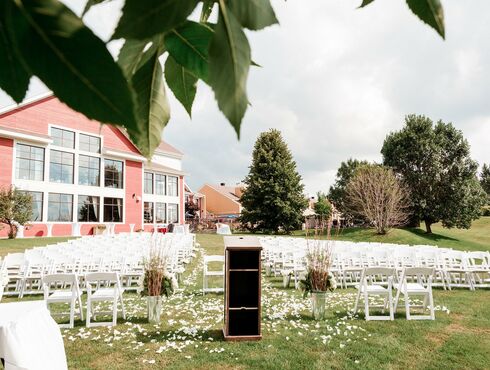 Estrimont - Eastern Townships - Outdoor ceremony