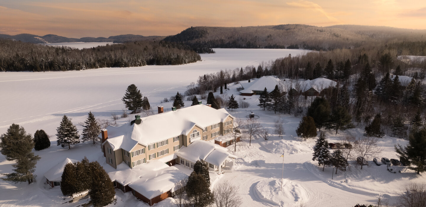 Auberge du Lac-à-l'Eau-Claire