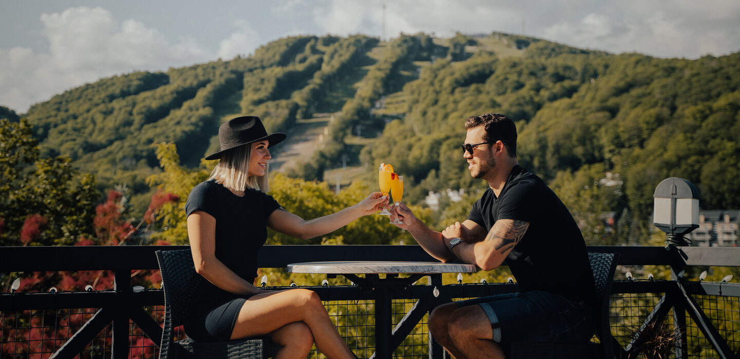 Hôtel Château-Bromont - couple