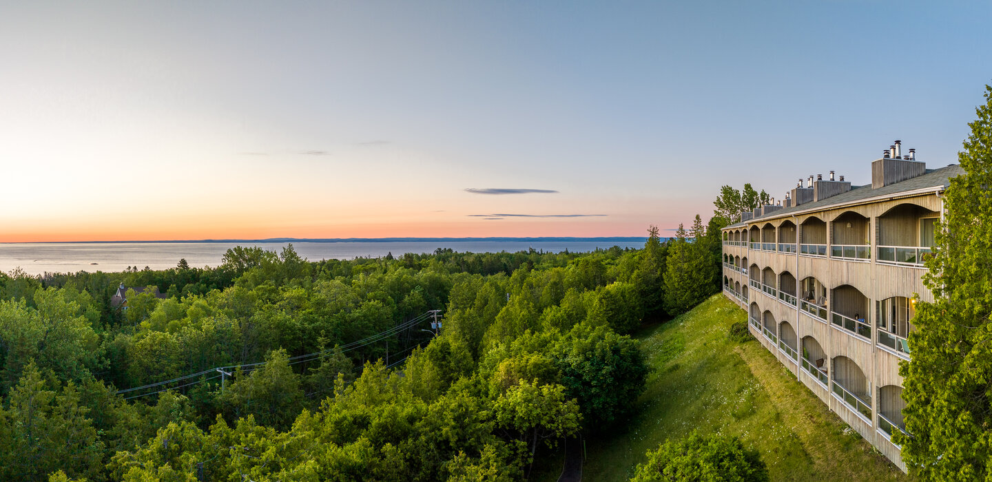 Auberge des Falaises - Charlevoix - Summer