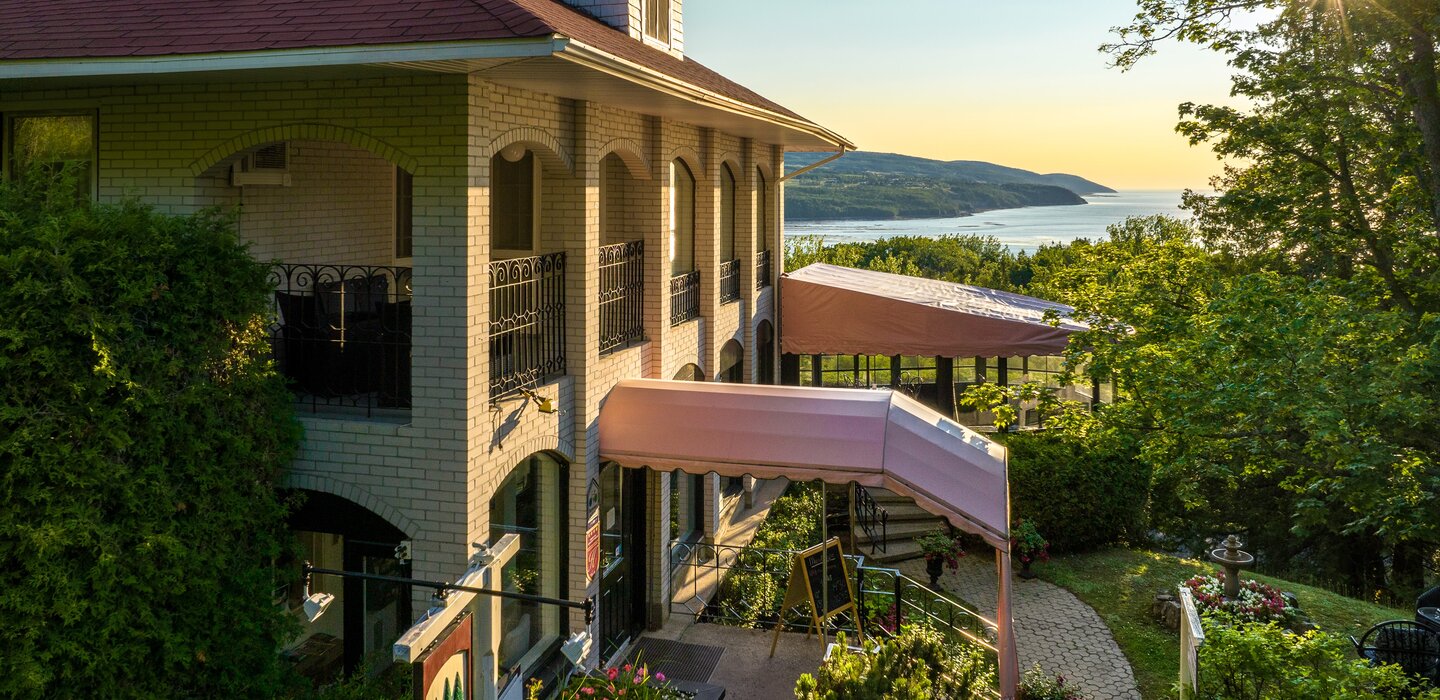 Auberge des Falaises - Charlevoix - Summer