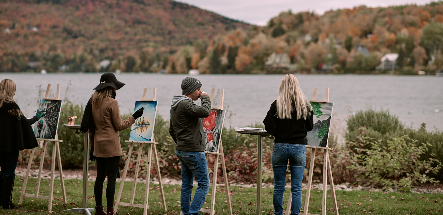 Entourage sur-le-Lac Resort Québec