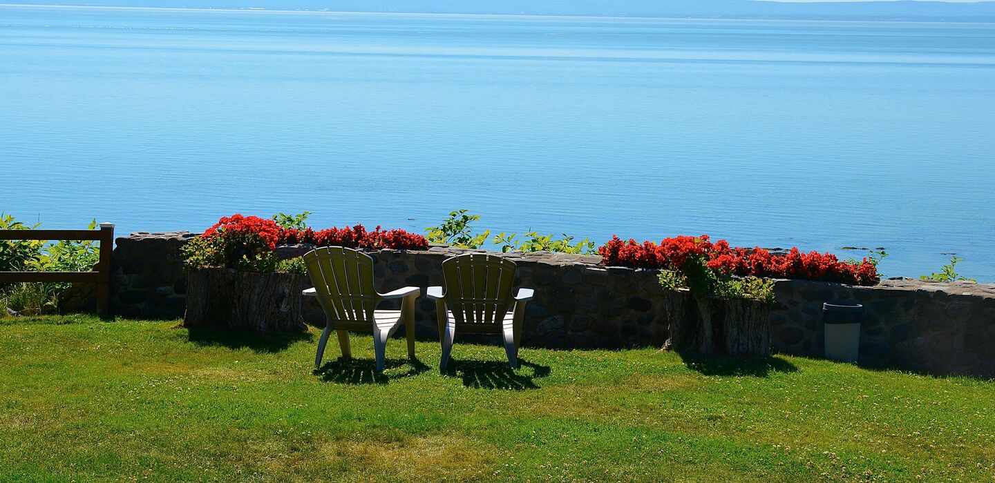 Hôtel Cap-aux-Pierres Charlevoix pool