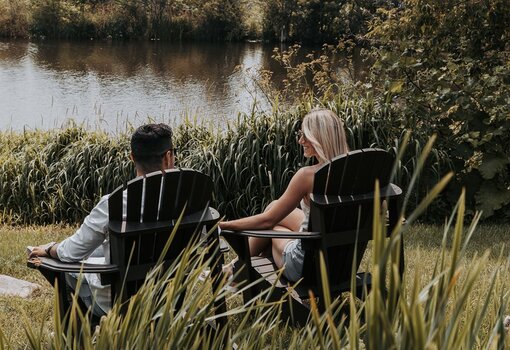 Auberge des Gallant - Montérégie - Couple au bord de l'eau